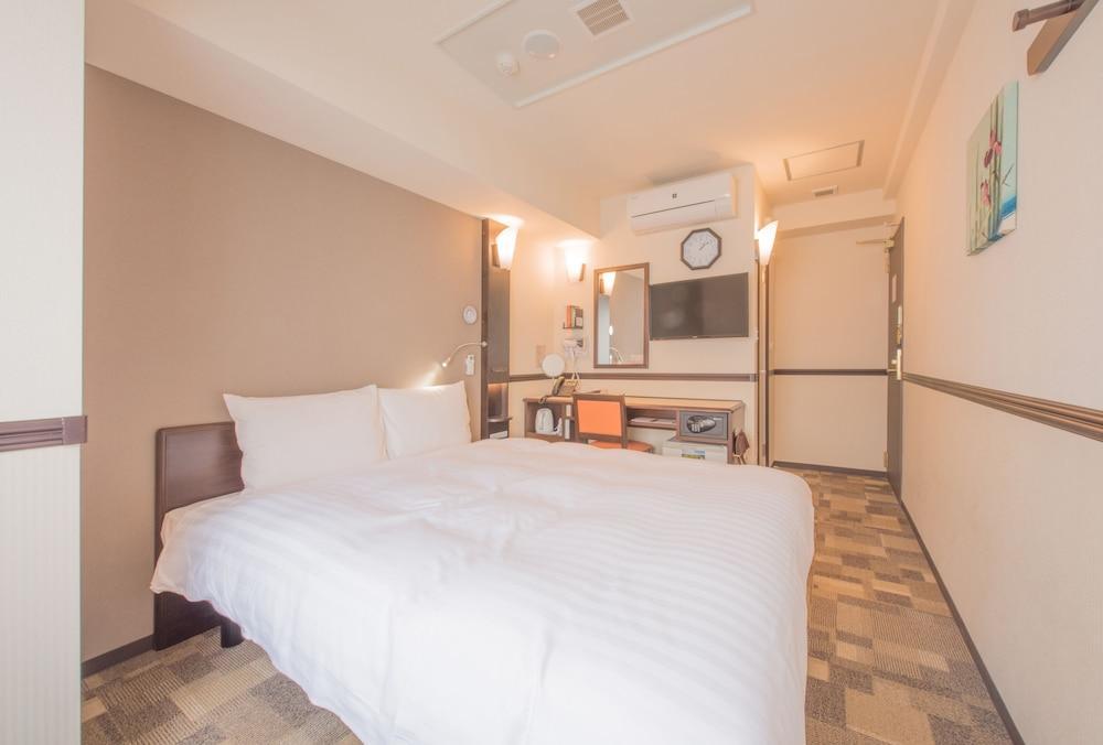 Toyoko Inn Toyama-Eki Shinkansen-Guchi No.2 Εξωτερικό φωτογραφία